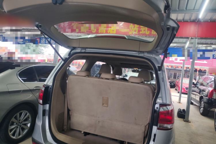 Used Baojun 730 2015 1.8L Manual Luxury Navigation ESP Version 7-seater
