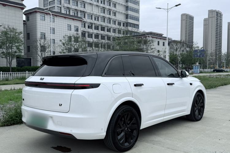 Used Li Auto L7 2023 Air model
