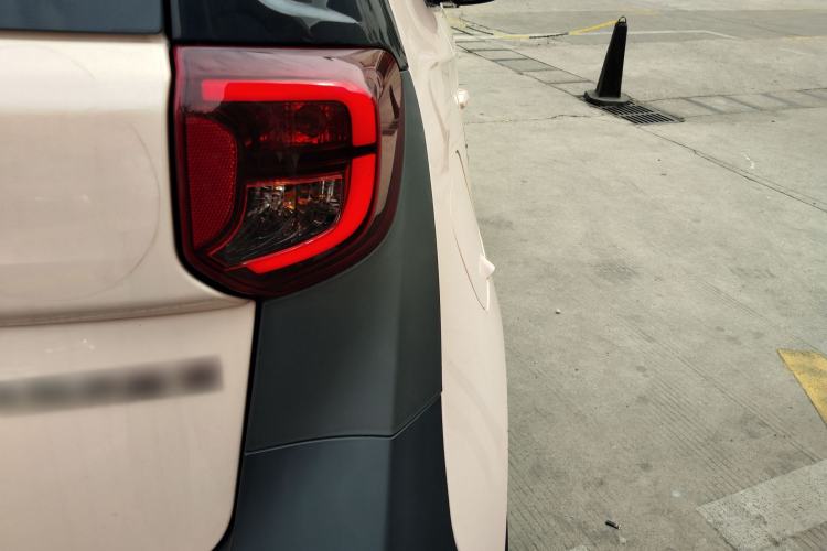 Used Chery Little Ant 2022 Sweet Pink Edition Half-Sugar Version Lithium Iron Phosphate 29.2 kWh 30 kW 301 km