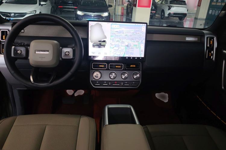 Used iCAR V23 2025 501 Four-Wheel Drive Intelligent Driving Version Center Console