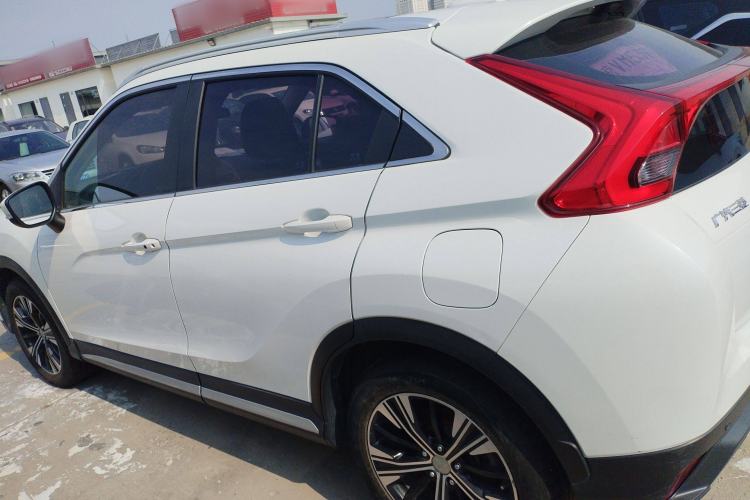 Used Mitsubishi Eclipse Cross 2019 1.5T CVT Two-Wheel Drive Dream Edition China VI Standard

