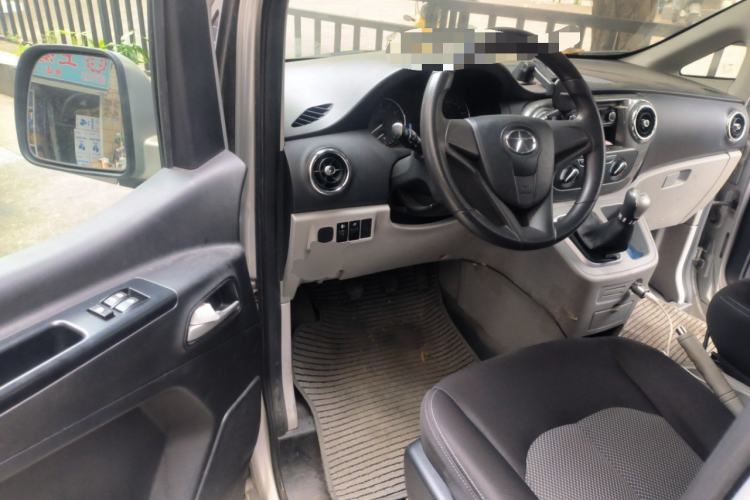 Used JAC Refine M3 2015 Maker Edition 1.6L Luxury Version Driver Seat