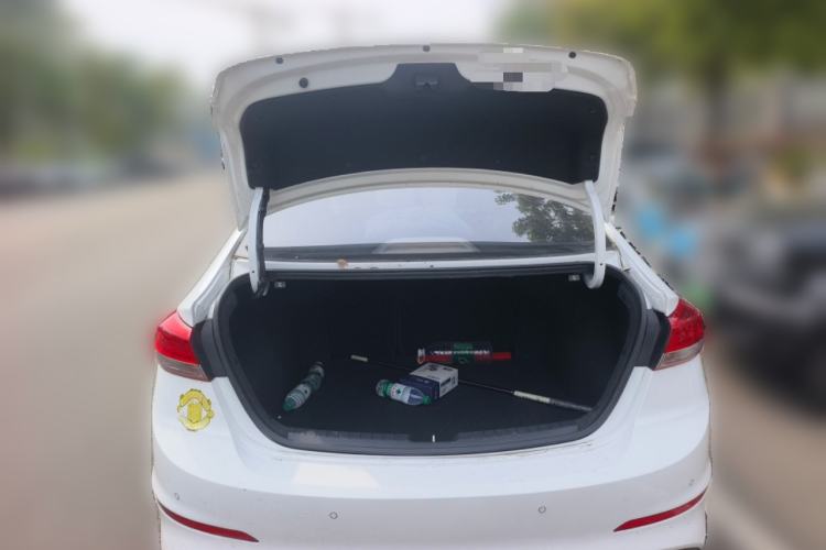 Used Hyundai Elantra (6th Generation / Lingdong) 2019 1.4T Dual-Clutch Xuan Dong · Dynamic Model