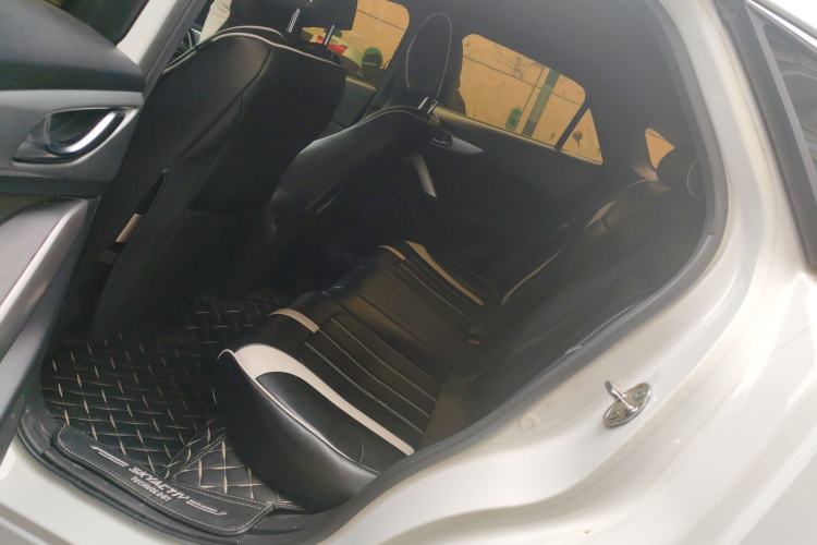 Used Mazda CX-4 2018 2.0L Automatic Two-Wheel Drive Blue Sky Dynamic Version China V Standard Left Rear Seat