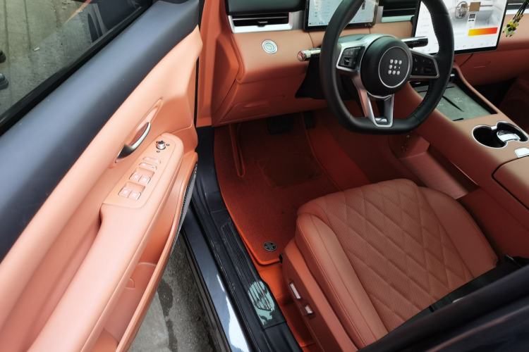 Used Landian E5 PLUS 2026 Model 165km Long-Range First-Adoption Version Ultra 5-seater
