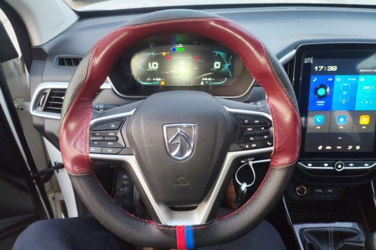 Used Baojun 530 2021 Global Car Anniversary Edition 1.5T Manual Luxury Model 5 Seats
