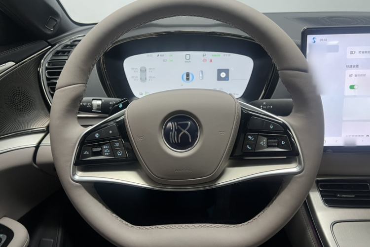 Used BYD Han 2025 Model EV Intelligent Driving Edition 635KM Flagship
