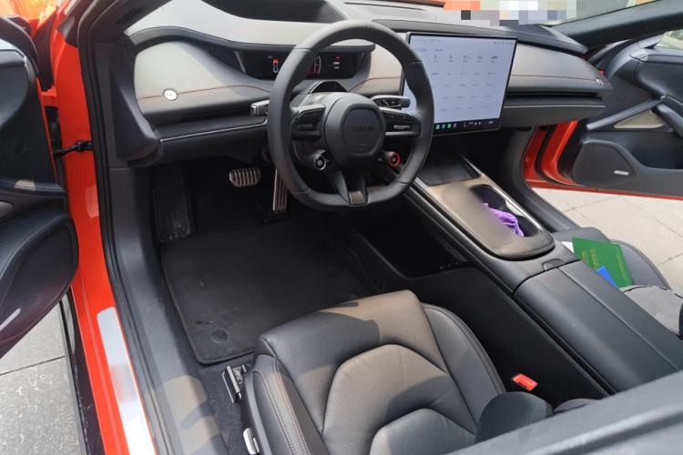 Used Xiaomi Auto SU7 2024 Four-Wheel Drive Ultra-Long Range Advanced Intelligent Driving Max Edition
