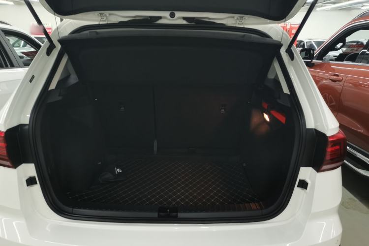 Used Volkswagen Tharu 2020 280TSI Two-Wheel Drive Luxury Plus Version China VI Standard