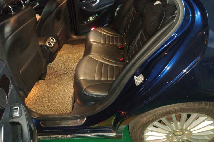 Used Mercedes-Benz C-Class 2015 Facelift C 180 L