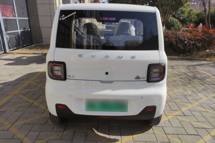 Used Geely Galaxy Panda 2024 Panda Mini 200km Endurance Bear
