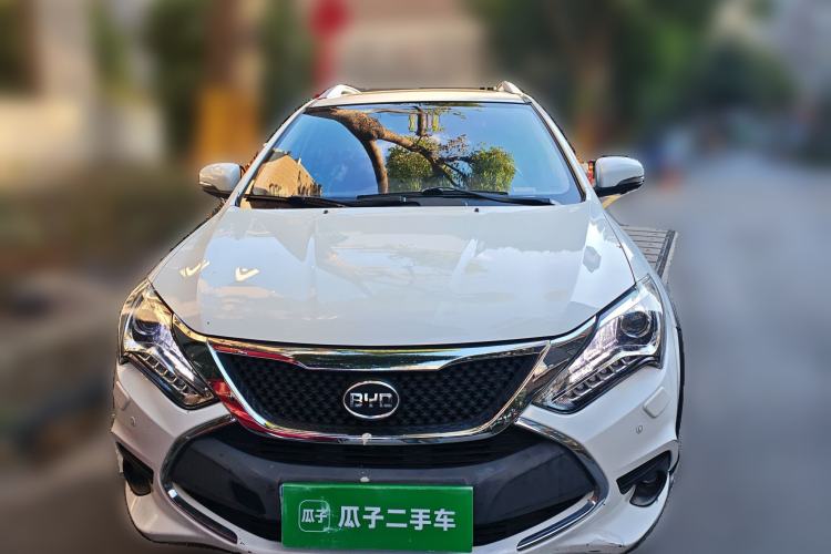 Used BYD Tang New Energy 2015 2.0T Four-Wheel-Drive Flagship Model