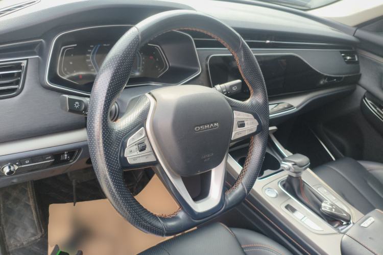 Used CHANGAN OSHAN X7 2020 1.5T Automatic Flagship Edition Steering Wheel