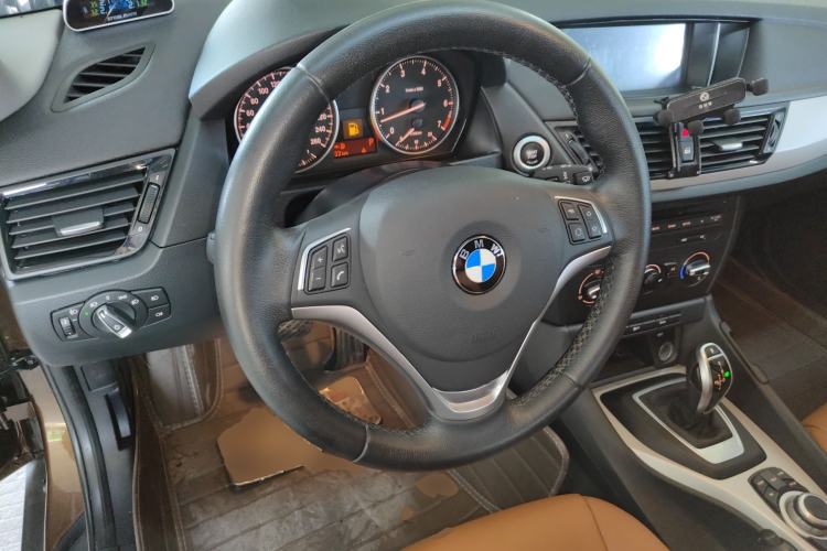 Used BMW X1 2014 sDrive18i Fashion Model
