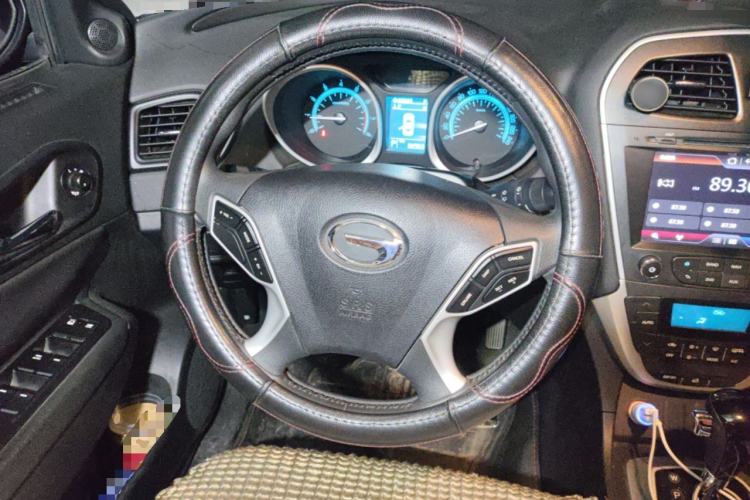 Used GAC Trumpchi GS5 2014 2.0L Automatic Two-Wheel Drive Anniversary Value Edition Steering Wheel