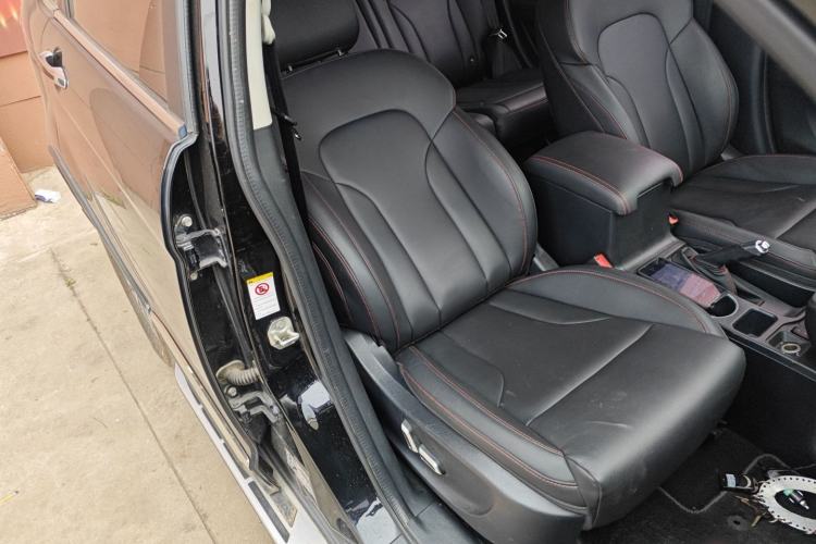 Used Haval H6 2015 Sport Edition 1.5T Automatic Two-Wheel Drive Luxury Model