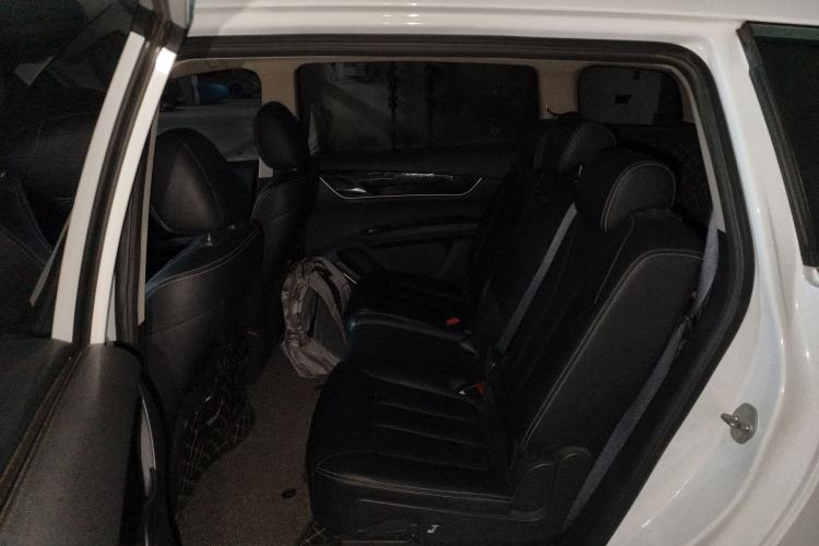 Used BYD Song MAX 2017 1.5T Manual Smart Connect Luxury 7-Seater
