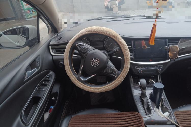 Used Buick Verano 2018 Sedan 20T Dual-Clutch Leading Model Steering Wheel