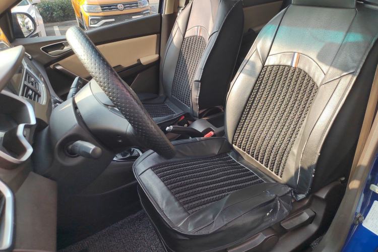 Used Baojun 310W 2017 1.5L Manual Comfort Version China V