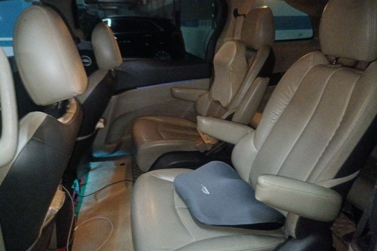 Used Buick GL8 2011 3.0L GT Luxury Business Haoya Edition
