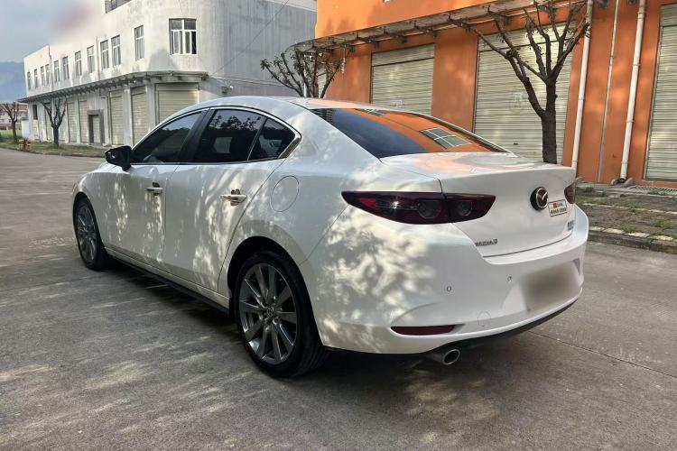 Used Mazda 3 Axela 2023 2.0L Automatic ZhiXuan Edition Exterior 3