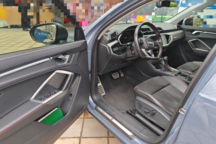 Used Audi Q3 2022 40 TFSI RS Package Performance Model Driver Seat