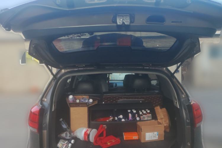 Used Kia Sportage R 2015 2.0L Automatic Two-Wheel Drive DLX Model Trunk