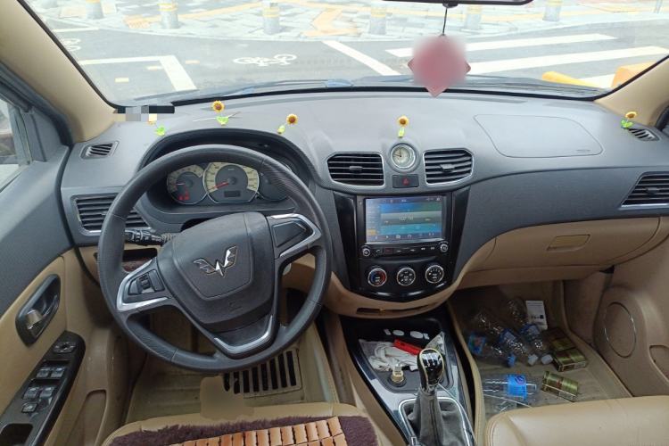 Used Wuling Hongguang 2014 1.5L S Luxury Model