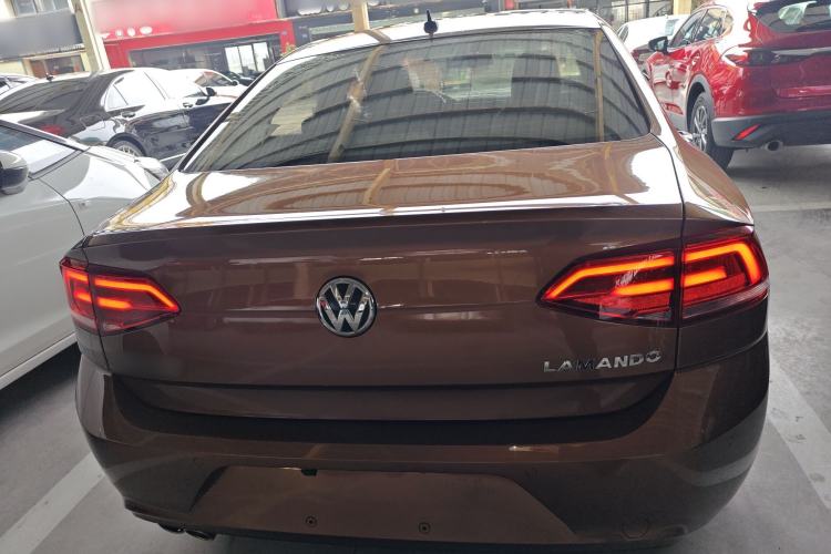 Used Volkswagen Lamando 2015 230TSI DSG Fashion Edition Rear