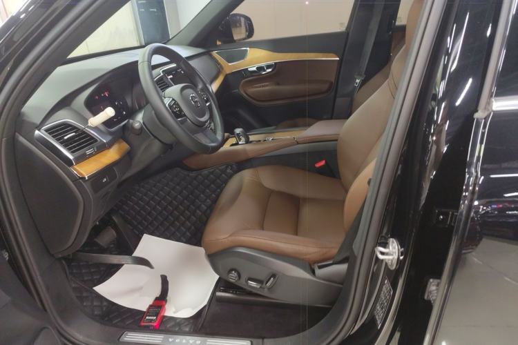 Used Volvo XC90 2024 B5 SmartDrive Luxury Edition 7-Seater
