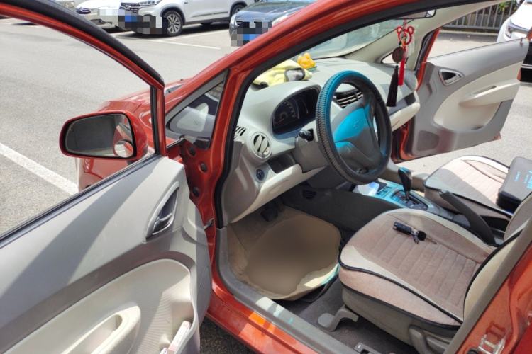 Used Chevrolet Sail 2013 Sedan 1.4L AMT Enjoy Edition Driver Seat