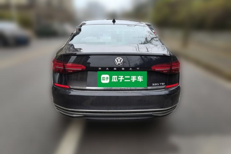 Used Volkswagen Passat 2020 330TSI Luxury Edition China VI
