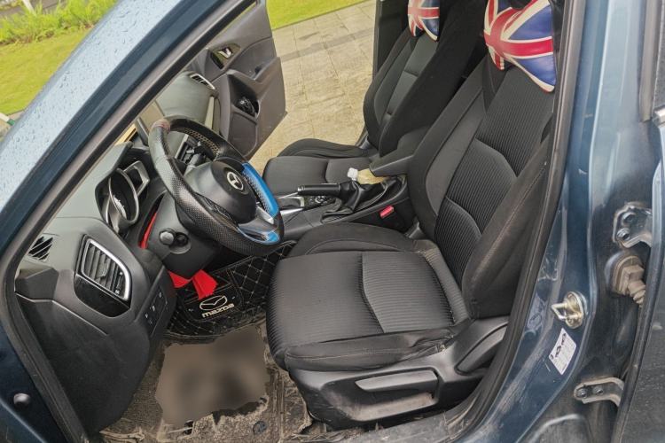 Used Mazda 3 Axela 2016 Sedan 1.5L Automatic Luxury Model