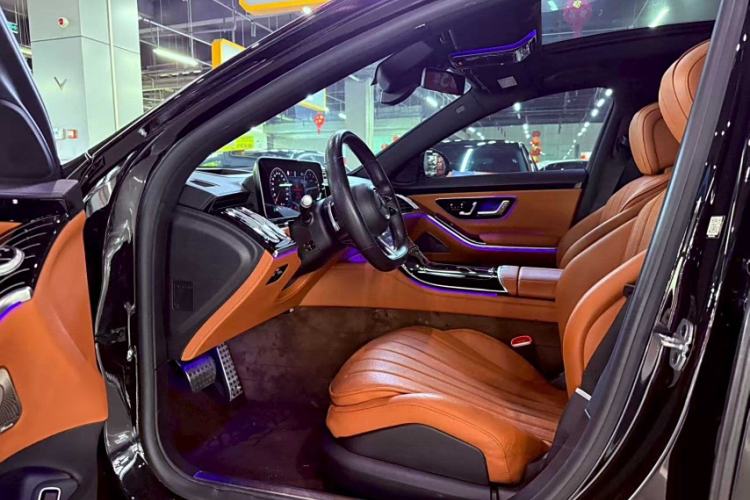 Used Mercedes-Benz S-Class 2022 S 450 L 4MATIC Interior 4