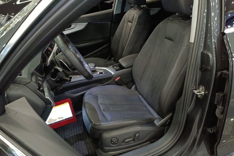 Used Audi A4 2020 Avant Avant-garde 40 TFSI Fashionable and Dynamic Model