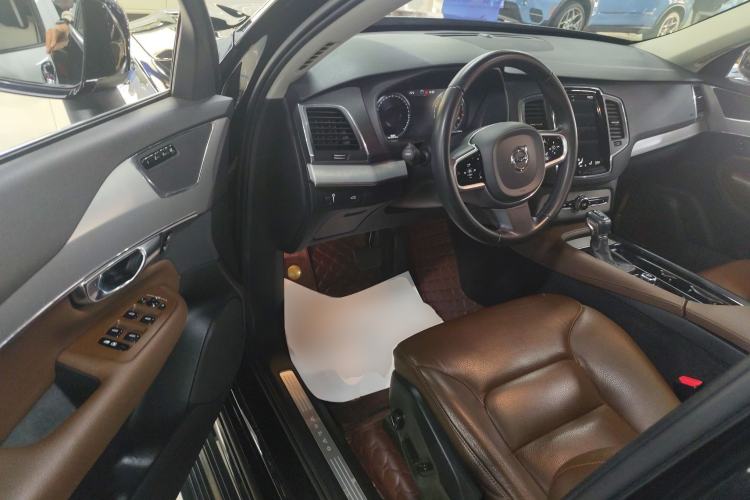 Used Volvo XC90 2020 T5 Smart Drive Luxury Edition 5 Seats
