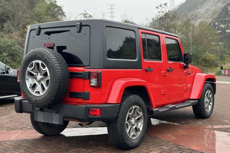 Used Jeep Wrangler 2017 3.0L Sahara Four-Door Comfort Edition
