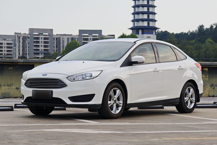 Used Ford Focus 2018 Sedan Classic 1.6L Automatic Comfort Plus Smart Drive Version