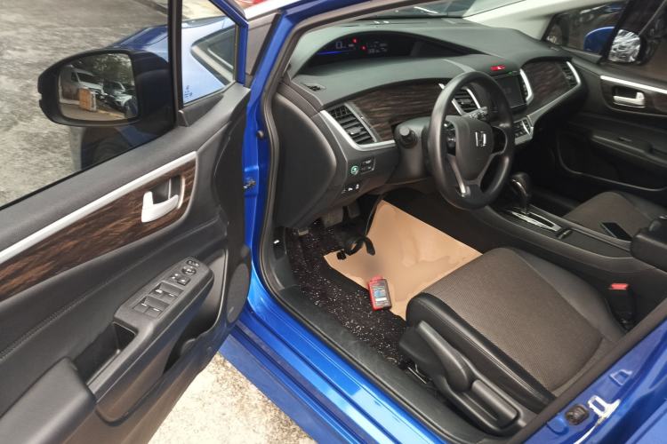 Used Honda Jade 2017 1.8L automatic Comfort version 5 seats
