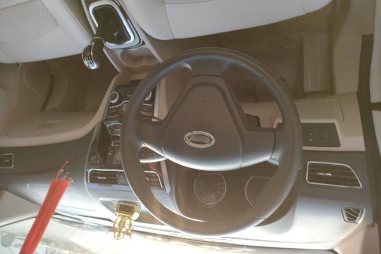 Used Karry K50 2015 1.5L Manual Base Version
