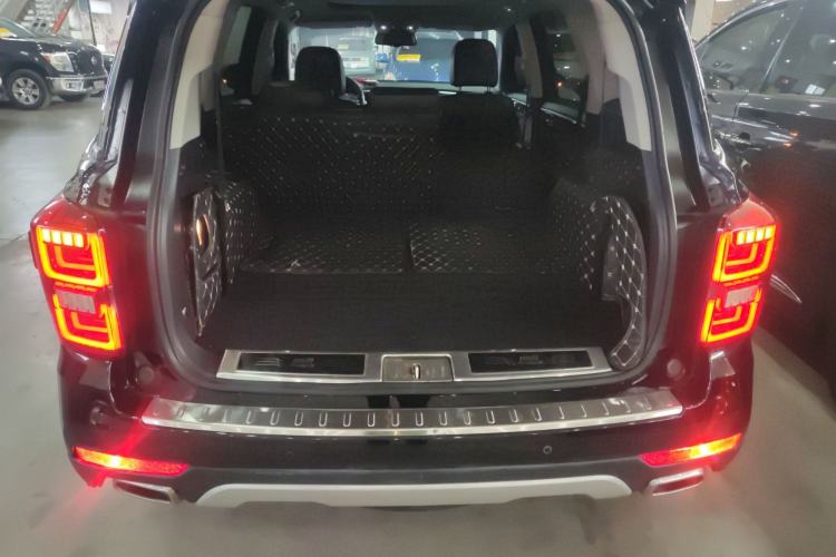 Used GAC Trumpchi GS8 2017 320T Two-Wheel Drive Luxury Smart Connectivity Version (7 Seats) Trunk