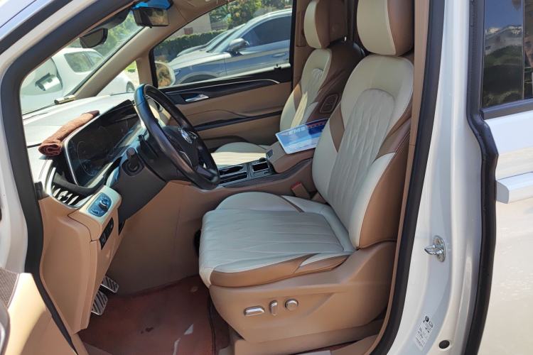 Used Buick GL8 2021 ES Land Cruiser 653T Luxury Edition
