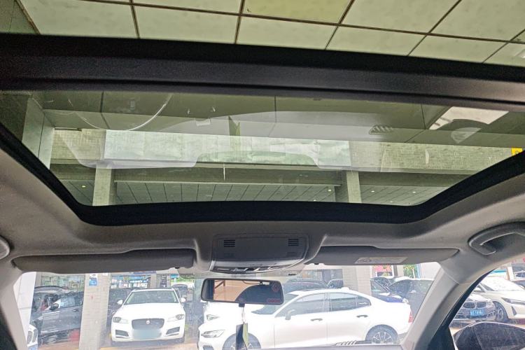 Used Volkswagen T-ROC 2022 280TSI DSG Two-Wheel Drive Elite PLUS