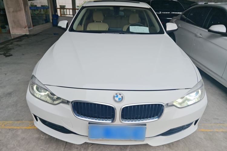 Used BMW 3 Series 2015 320i Active Edition
