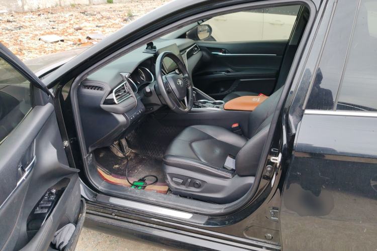 Used Toyota Camry 2021 2.0G Luxury Edition