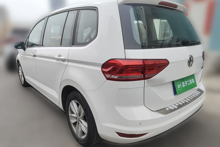 Used Volkswagen Touran 2016 Volkswagen Touran L 280TSI Manual Trend Edition