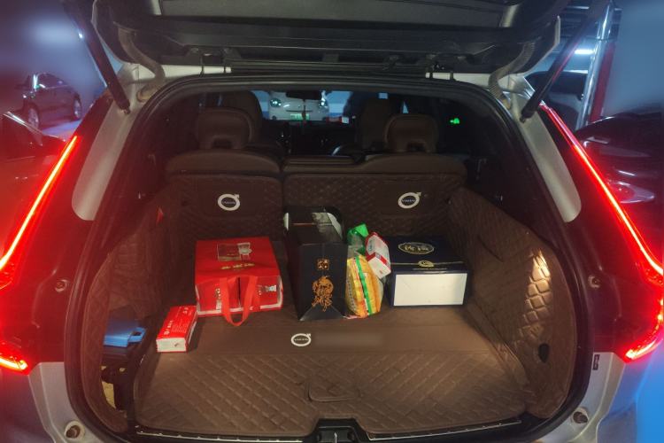 Used Volvo XC60 2022 B5 4x4 Zhiyi Luxury Edition
