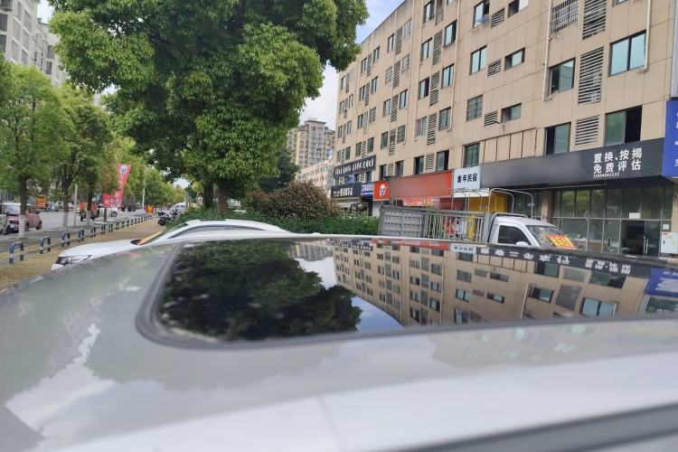 Used CHANGAN OSHAN Z6 2023 Blue Whale 1.5T DCT Smart Luxury Model
