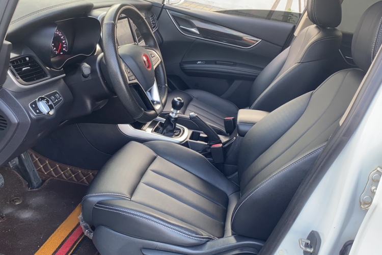 Used BYD Song MAX 2017 1.5T Manual Smart Connect Luxury 7-Seater