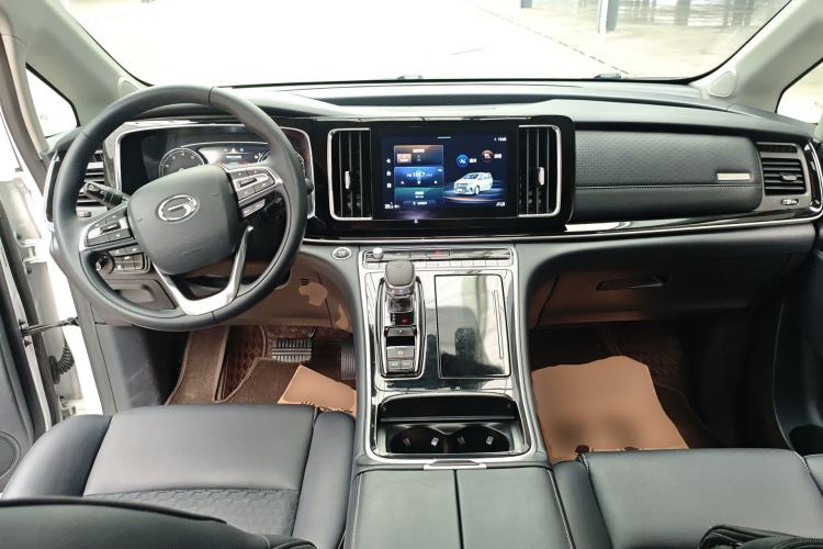 Used GAC Trumpchi M8 2023 Lingxiu Series 390T Luxury Edition Center Console